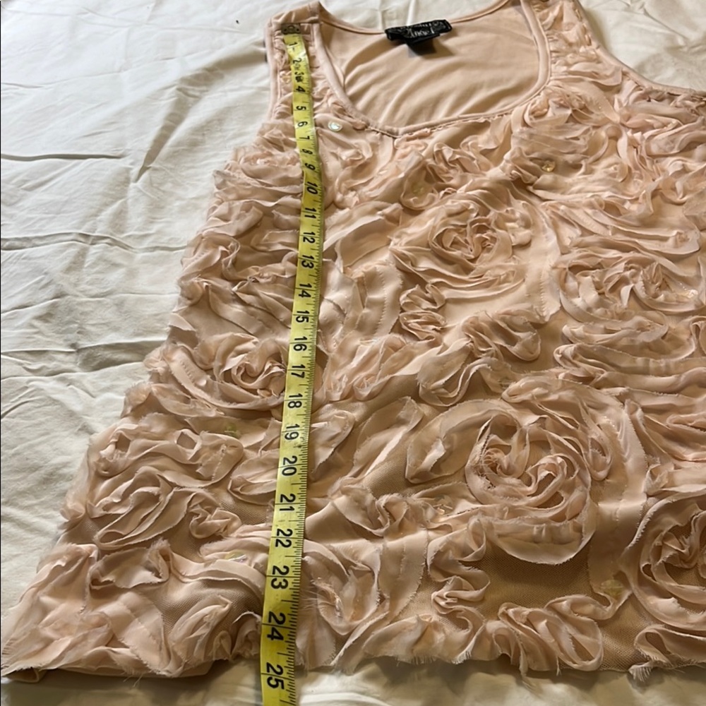 Pink Ruffled Embellished Sleeveless Tank Top - Picture 3 of 6